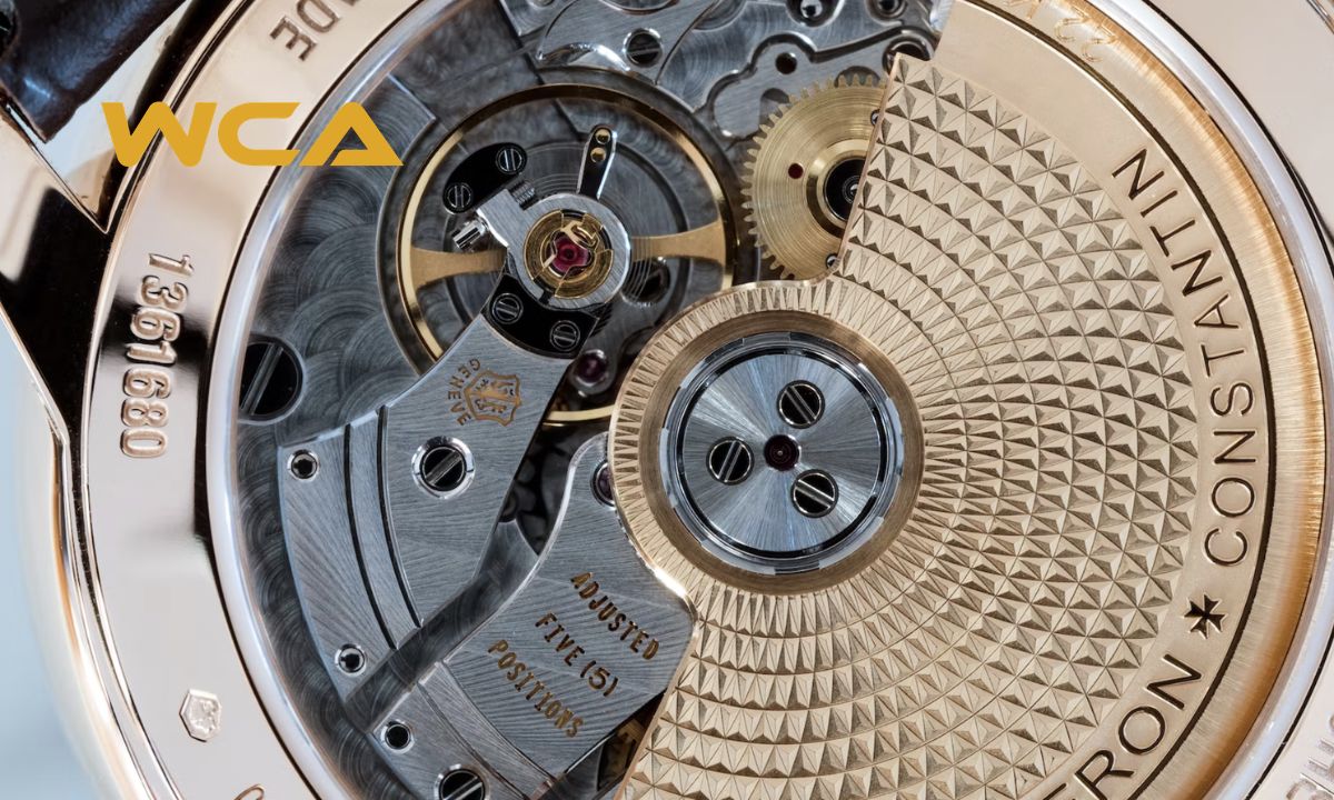 Bật mí 8 cách nhận biết đồng hồ Vacheron Constantin chính hãng 6 Quan sát sự chuyển động của bộ máy đồng hồ