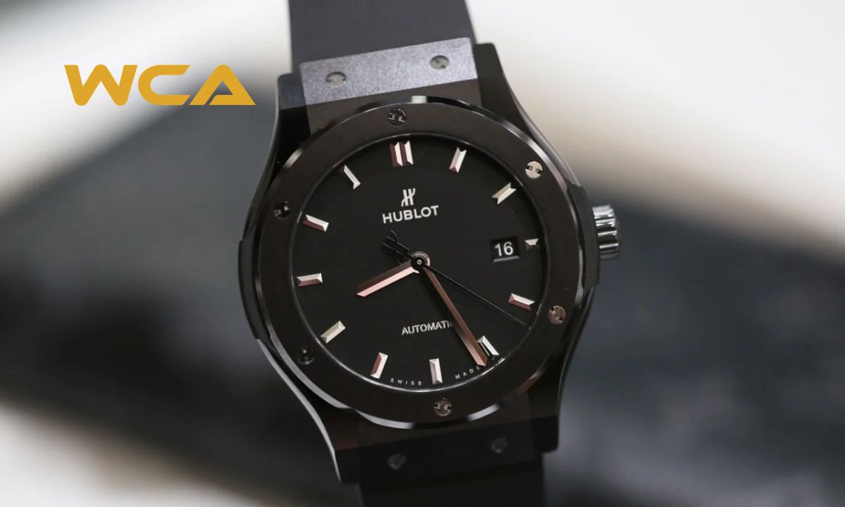 Gợi ý 8 cách phân biệt đồng hồ Hublot thật giả chính xác, dễ dàng 4 Mặt số Hublot chính hãng có bố cục cân đối, nhiều chi tiết được hoàn thiện sắc nét
